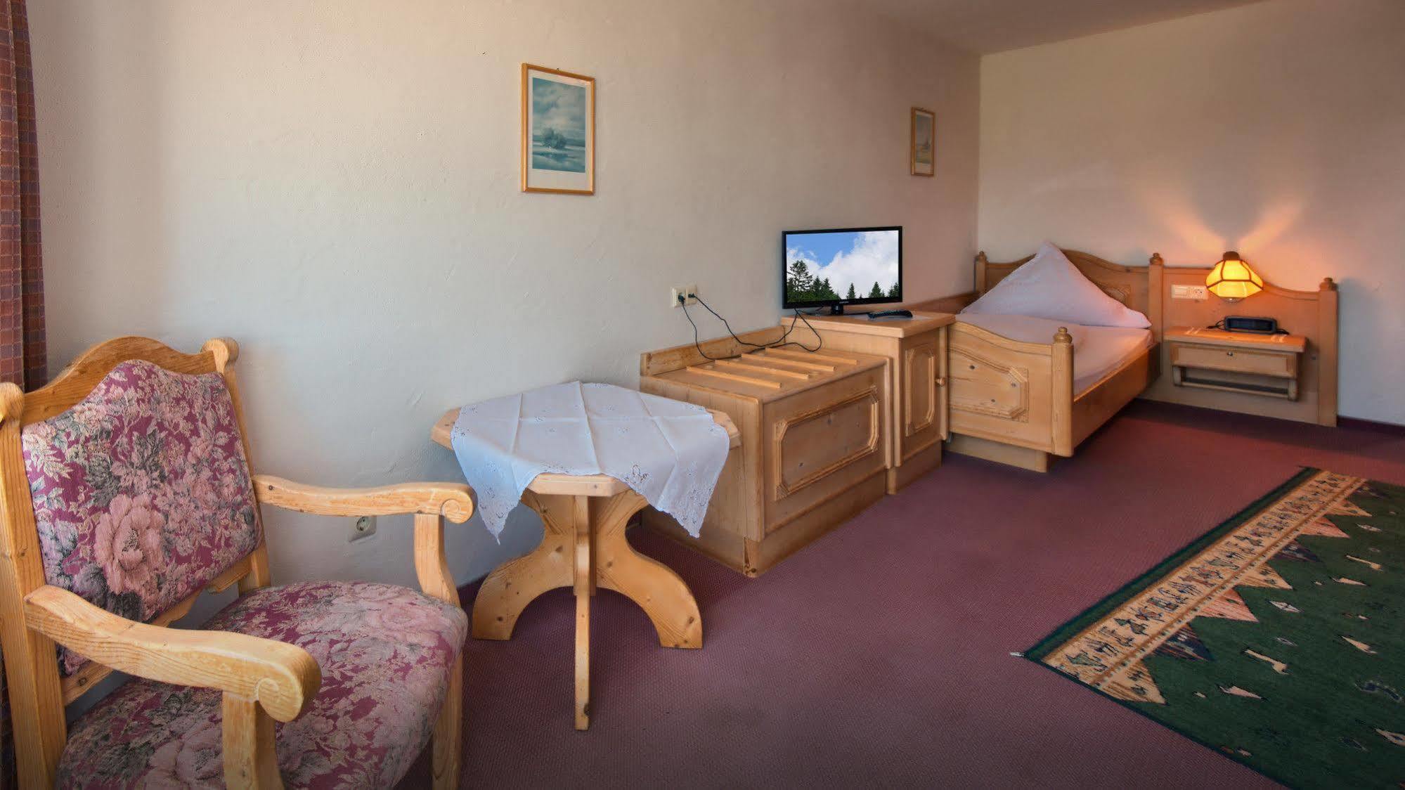Landgasthof Zum Schwanen Hornberg Bagian luar foto