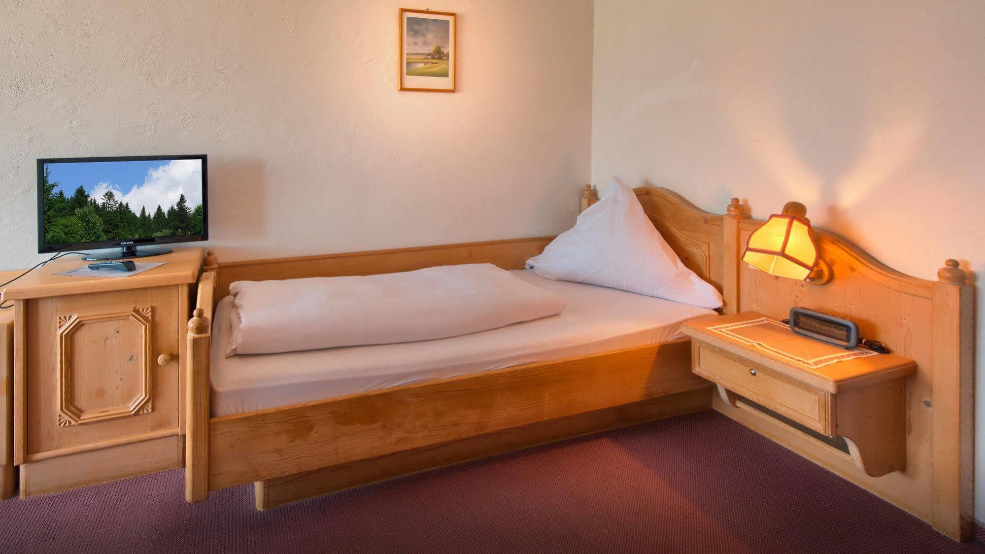 Landgasthof Zum Schwanen Hornberg Bagian luar foto